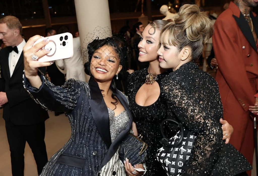 Invitees snap a quick picture together at the Met Gala 2025
