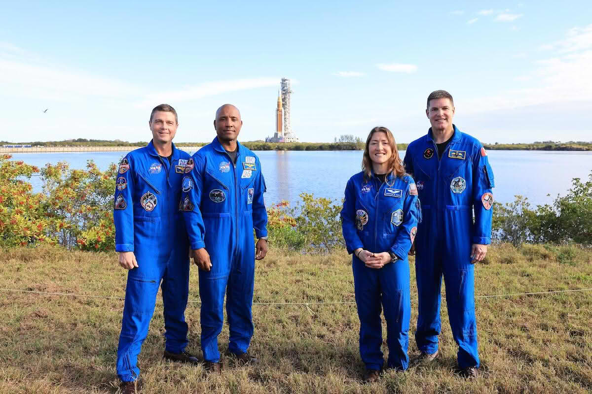 A space ship called Earth: The Journey of Artemis II